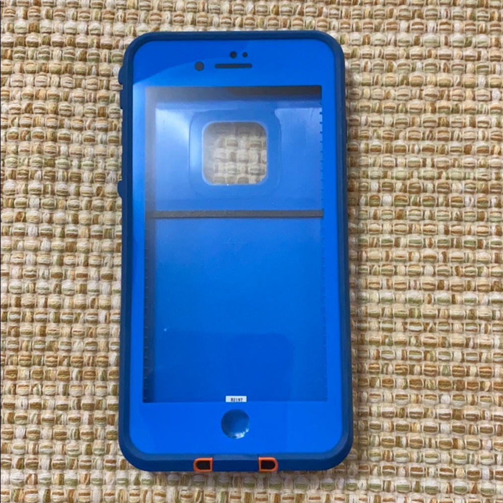 iPhone 7 Plus case with pop socket